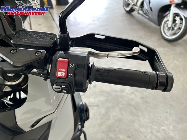 honda - x-adv
