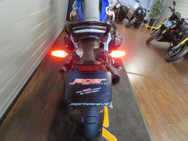 bmw - r-1300-gs