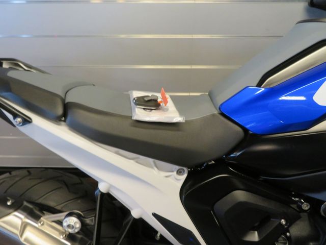 bmw - r-1300-gs