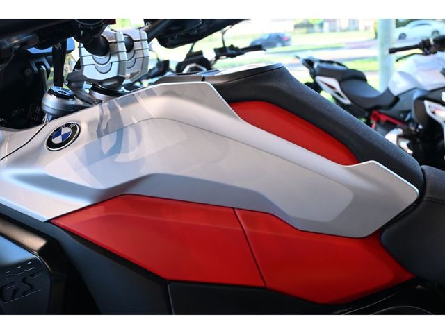 bmw - r-1300-gs