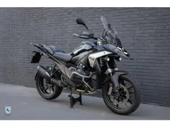 BMW R 1300 GS Triple Black! / Gesmede enduro velgen / BOS 2025 occasion – foto 2 van 15