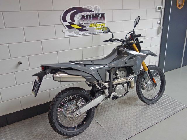 suzuki - dr-z-4-s