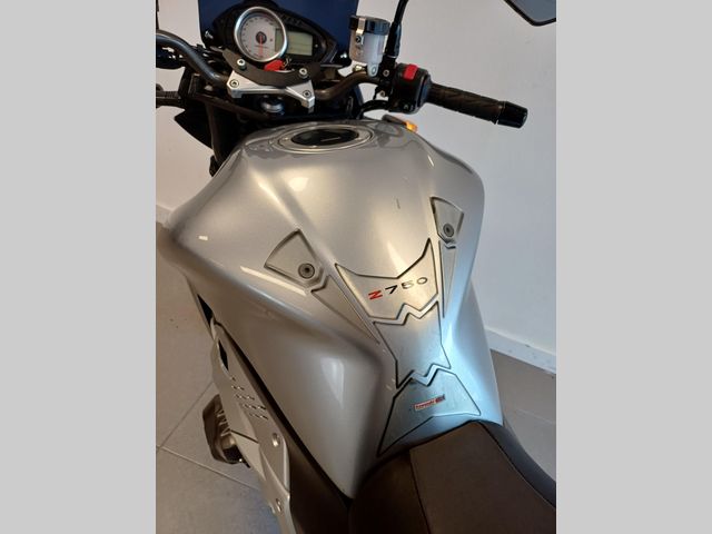 kawasaki - z-750-abs