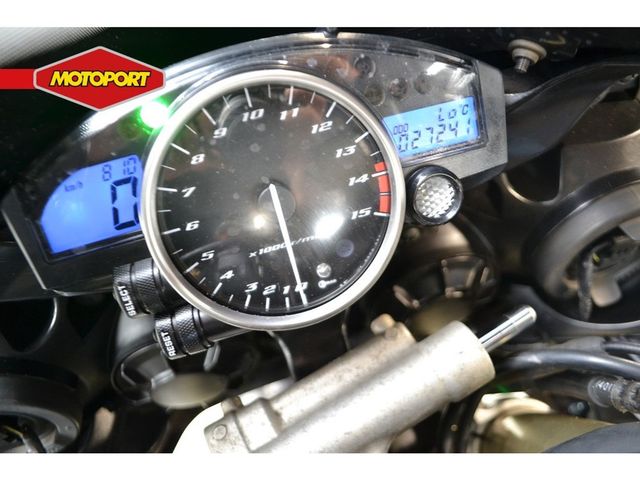 yamaha - yzf-r1