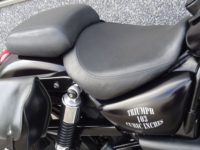 triumph - thunderbird-storm