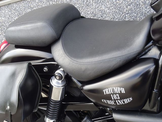 triumph - thunderbird-storm