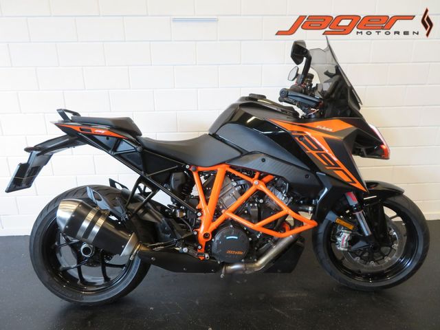 ktm - 1290-super-duke-gt