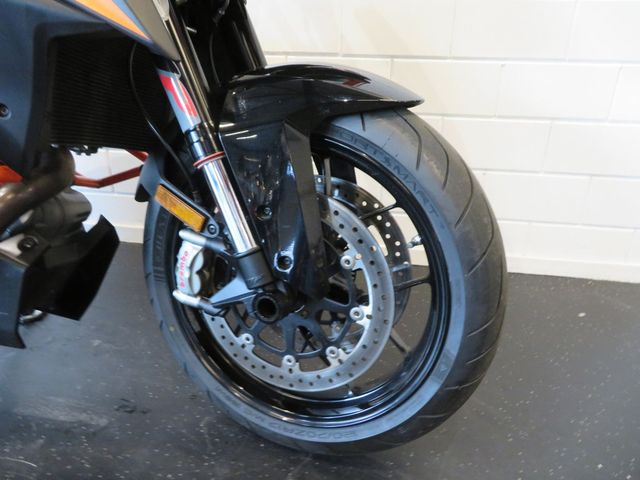 ktm - 1290-super-duke-gt