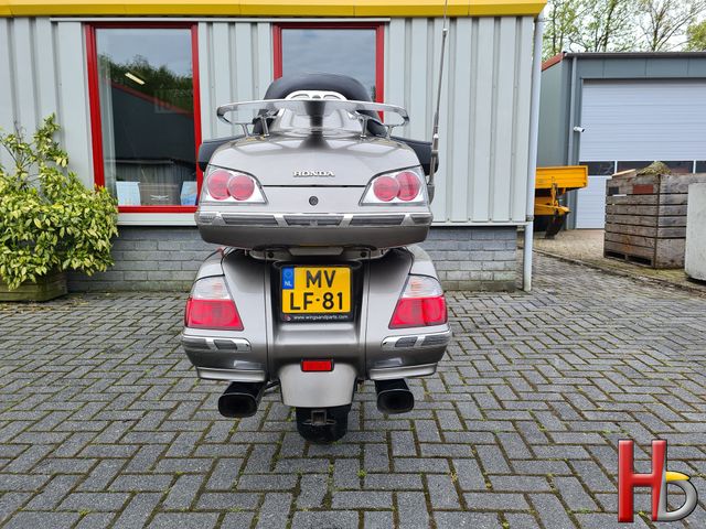 honda - gl-1800-goldwing