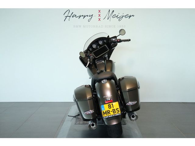 bmw - r-18-b