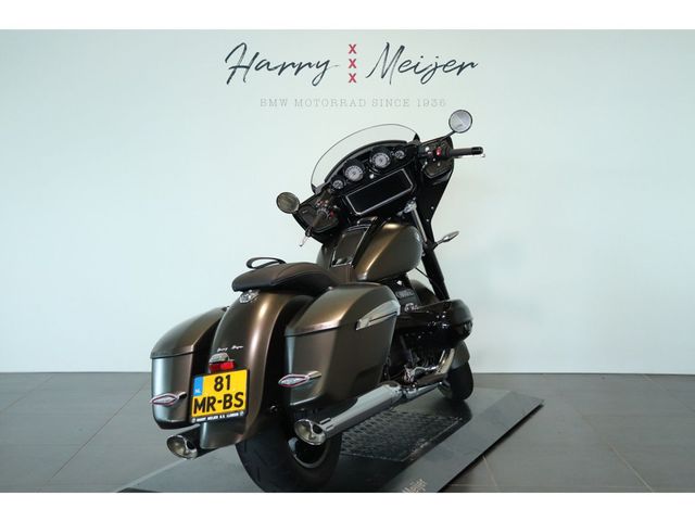 bmw - r-18-b