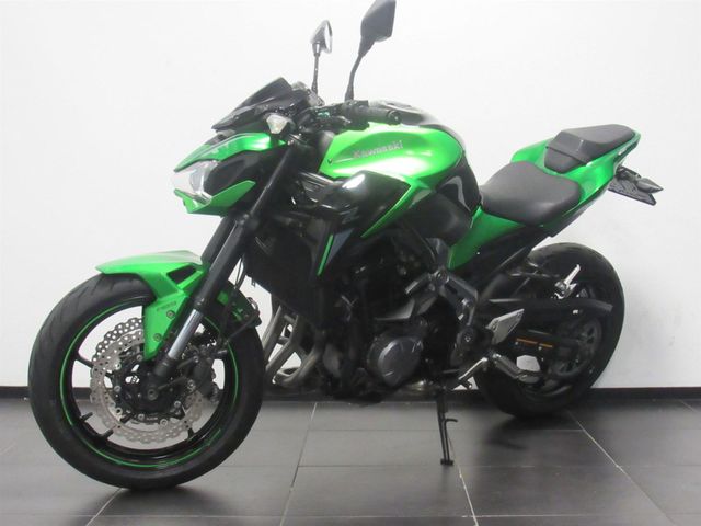 kawasaki - z900