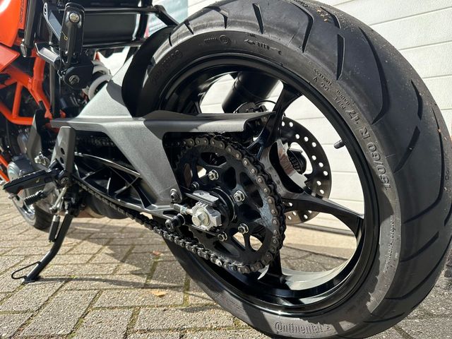 ktm - rc-390