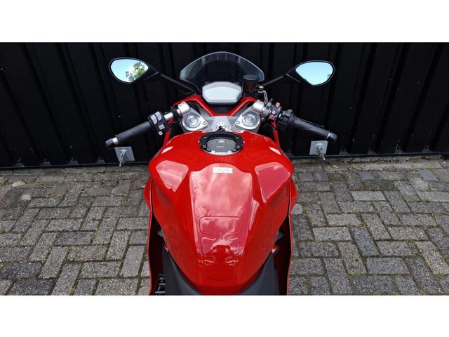 ducati - supersport