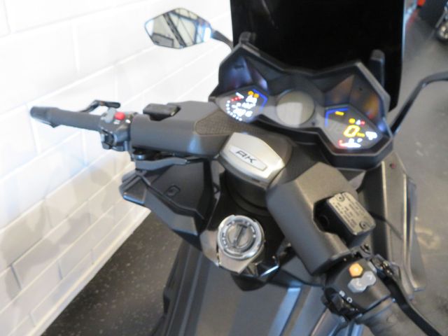 kymco - ak-550