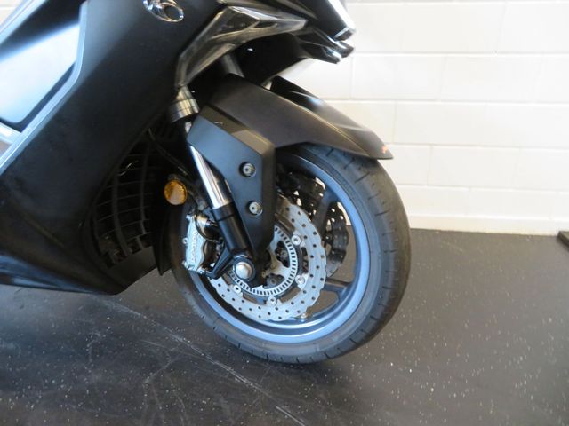kymco - ak-550