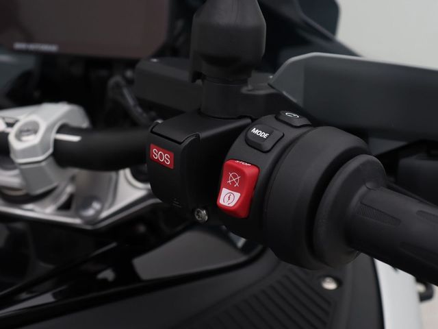 bmw - r-1300-gs-adventure