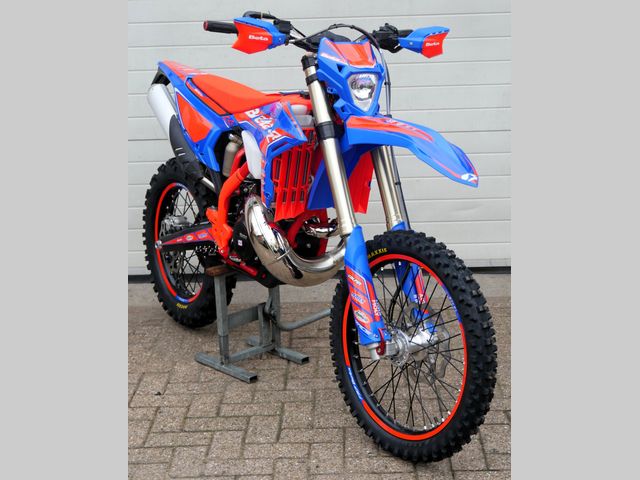 beta - rr-racing-2t-300-rc