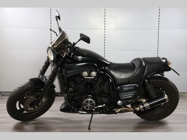 yamaha - vmx-1200-v-max