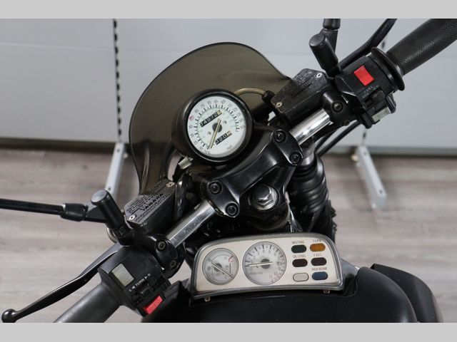 yamaha - vmx-1200-v-max