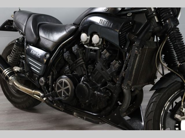 yamaha - vmx-1200-v-max