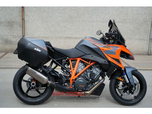 ktm - 1290-super-duke-gt