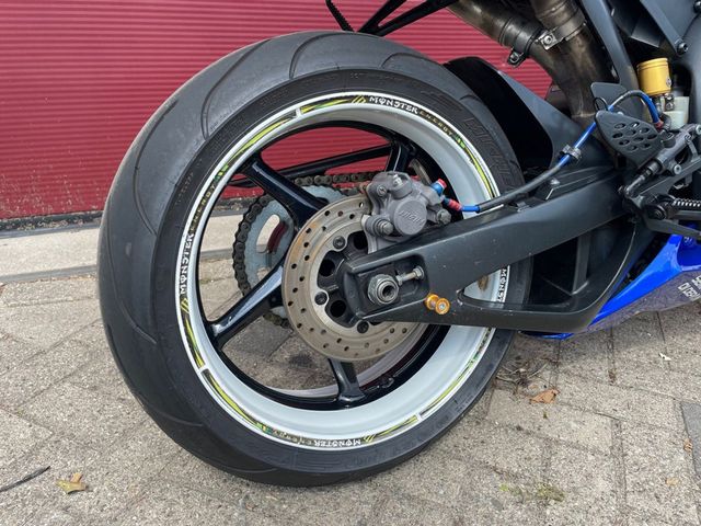 yamaha - yzf-r1