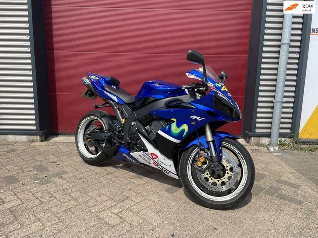 yamaha - yzf-r1