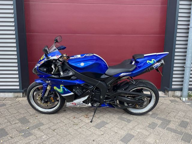 yamaha - yzf-r1