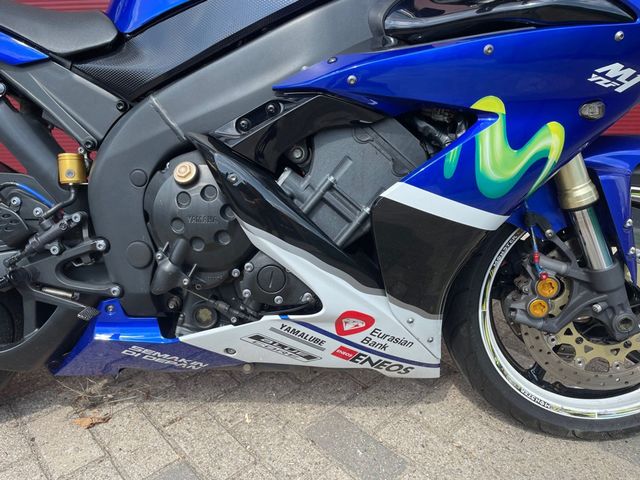 yamaha - yzf-r1