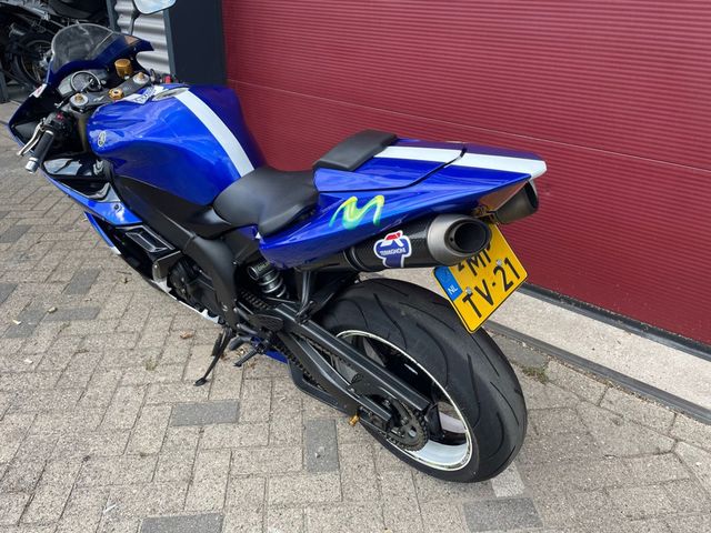 yamaha - yzf-r1