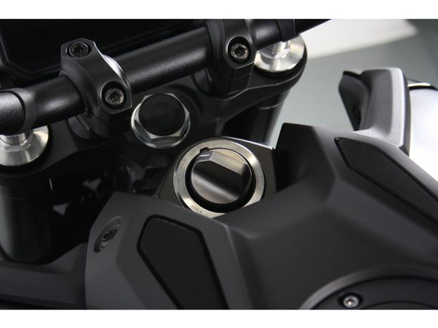 yamaha - mt-09-y-amt