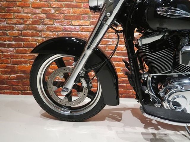 harley-davidson - switchback-fld-dyna
