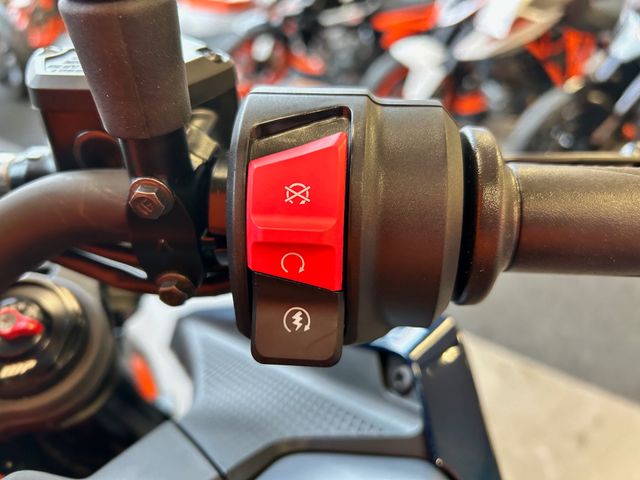 ktm - 390-duke-abs