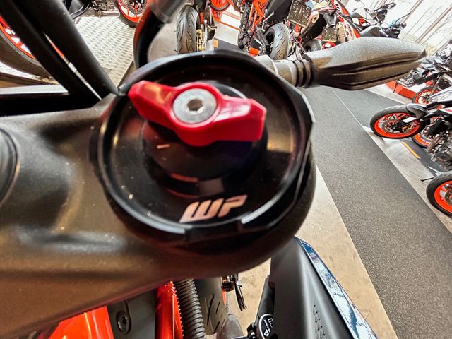 ktm - 390-duke-abs