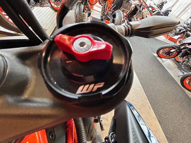 ktm - 390-duke-abs