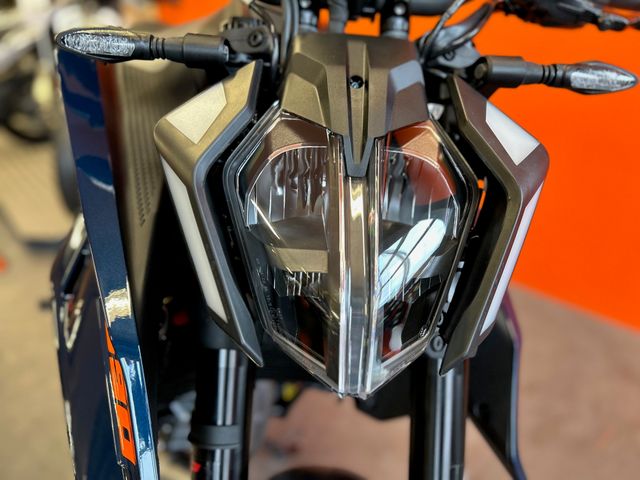 ktm - 390-duke-abs
