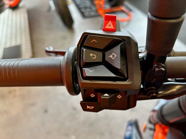 ktm - 390-duke-abs