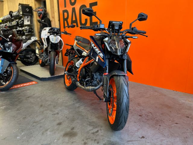 ktm - 390-duke-abs