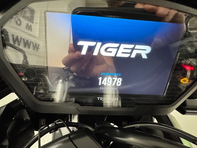 triumph - tiger-1200-xca