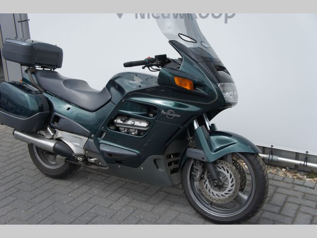 honda - st-1100-pan-european