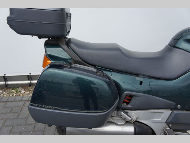 honda - st-1100-pan-european