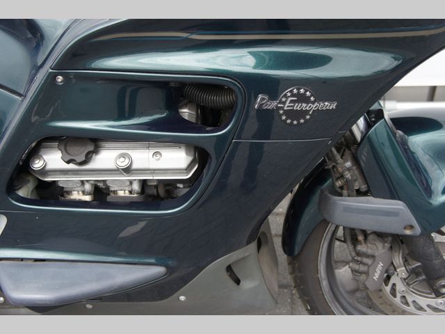 honda - st-1100-pan-european