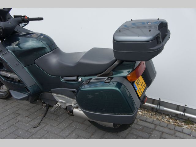 honda - st-1100-pan-european