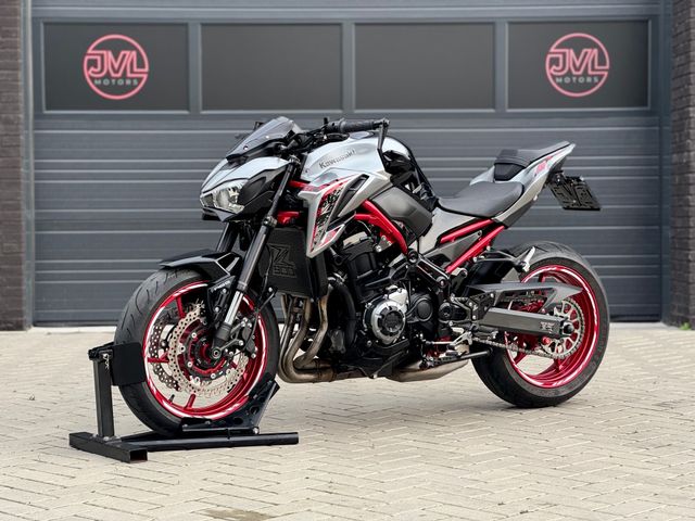 kawasaki - z900