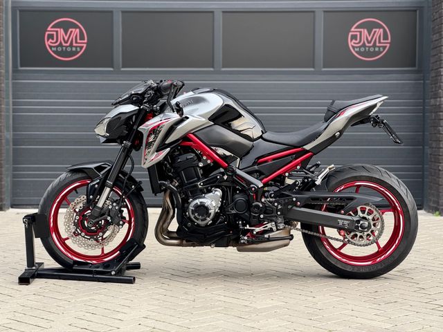 kawasaki - z900