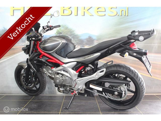 suzuki - gladius