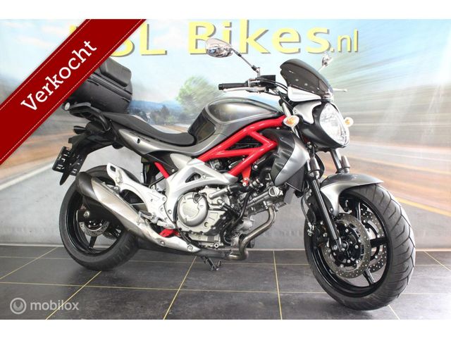 suzuki - gladius