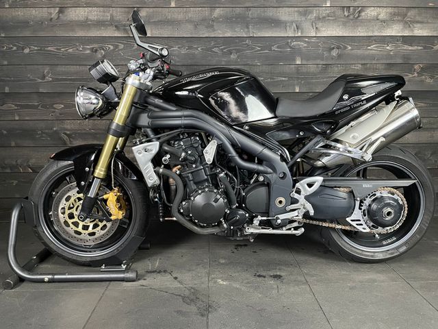 triumph - speed-triple-1050