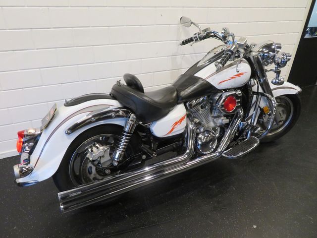 kawasaki - vn-1600-classic